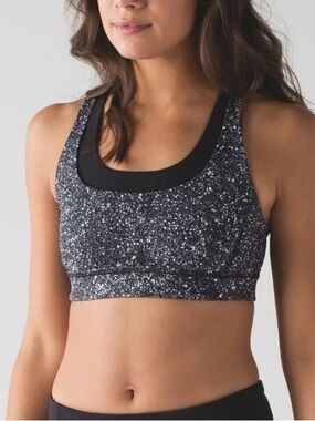 Lululemon Run Stuff Your Bra
